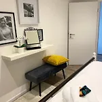Penthouse - Zentral Und Genial