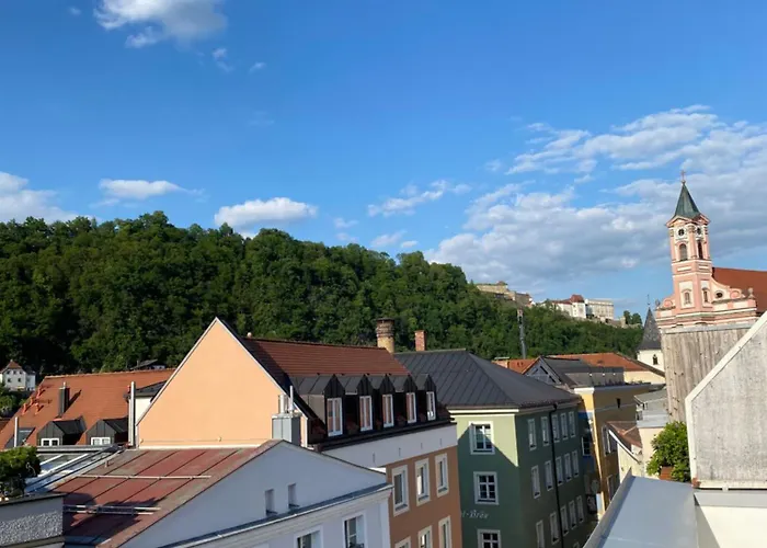 Penthouse - Zentral Und Genial Lägenhet *