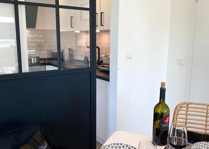 Penthouse - Zentral Und Genial Lägenhet
